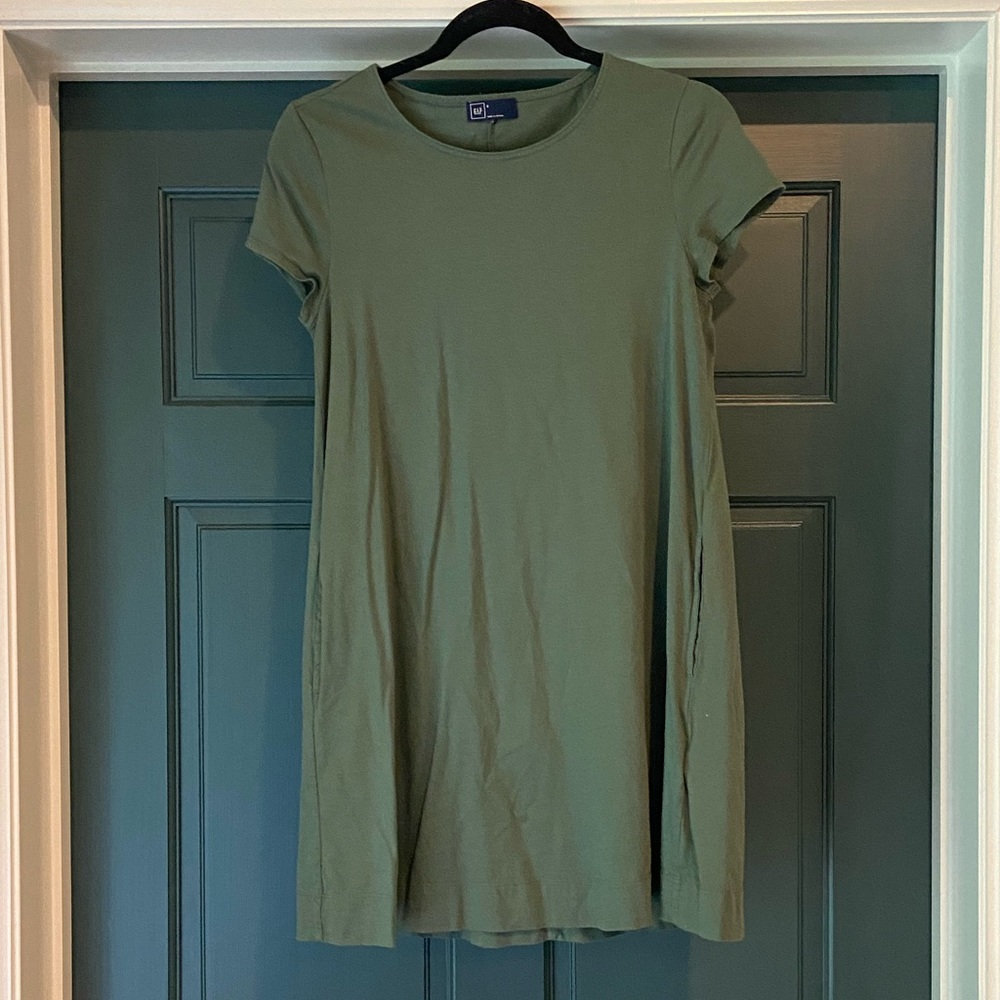Olive green Gap T-shirt dress, size S with pockets